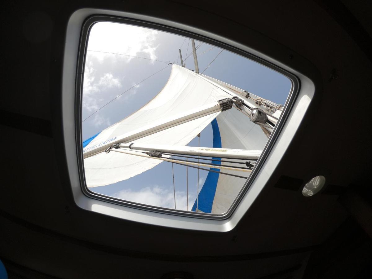 Magnifico Barco En La Graciosa Otel Caleta de Sebo Dış mekan fotoğraf