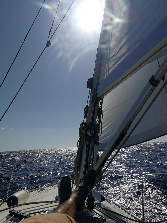 Magnifico Barco En La Graciosa Otel Caleta de Sebo Dış mekan fotoğraf