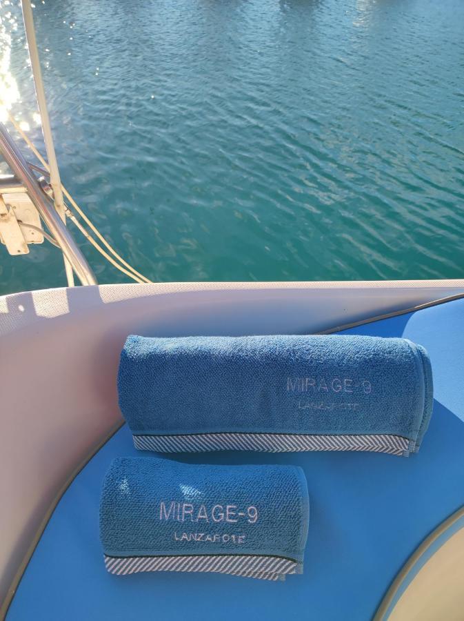Magnifico Barco En La Graciosa Otel Caleta de Sebo Dış mekan fotoğraf