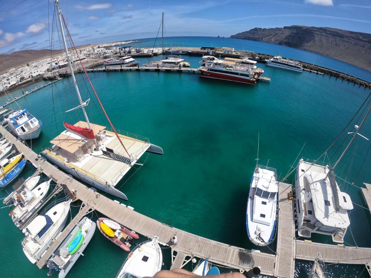 Magnifico Barco En La Graciosa Otel Caleta de Sebo Dış mekan fotoğraf